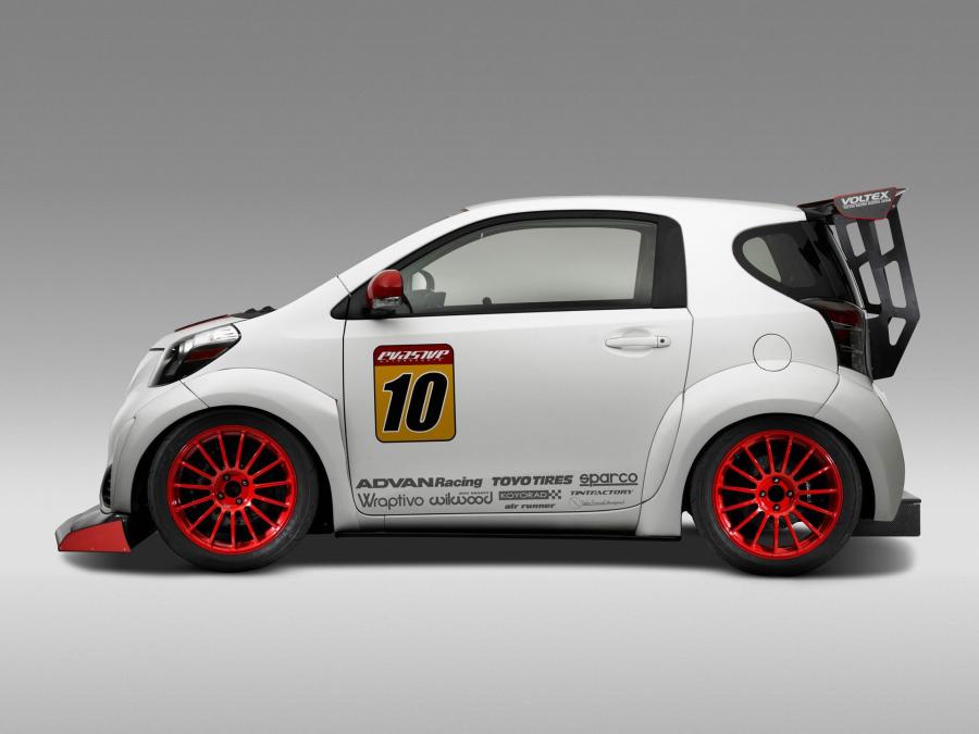  Toyota iQ Evasive 2011 года  (фото 12 из 12)